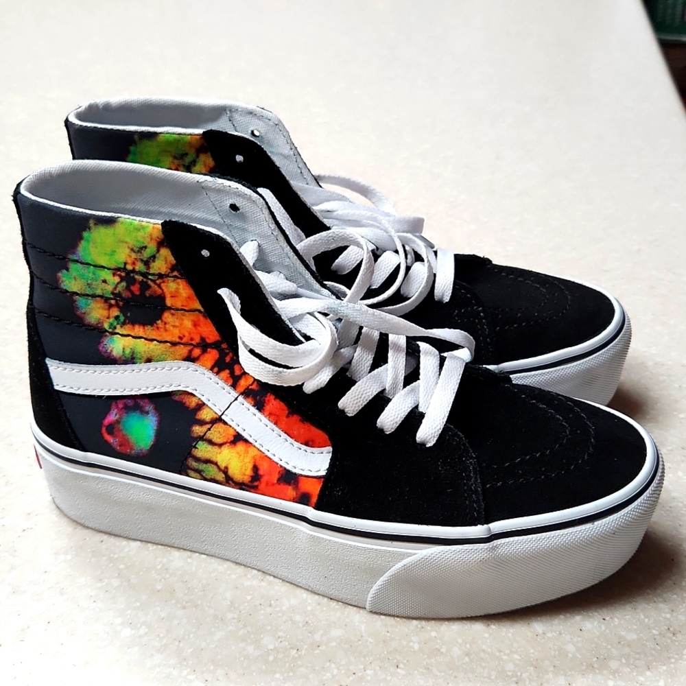 Women’s 8 Vans Black Tie Dye High Tops Platform